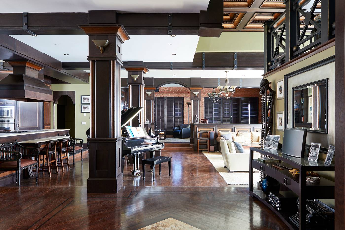 501-468 Wellington St. Toronto