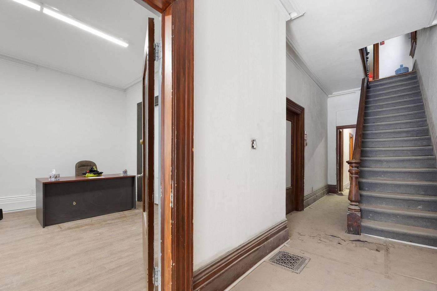 66 Chalres Street East Toronto