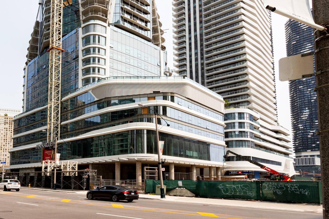 1 yonge street toronto construction