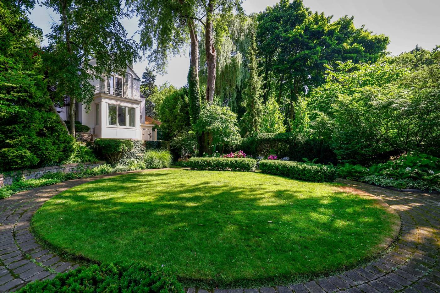 12 Forest Glen Cres. Toronto