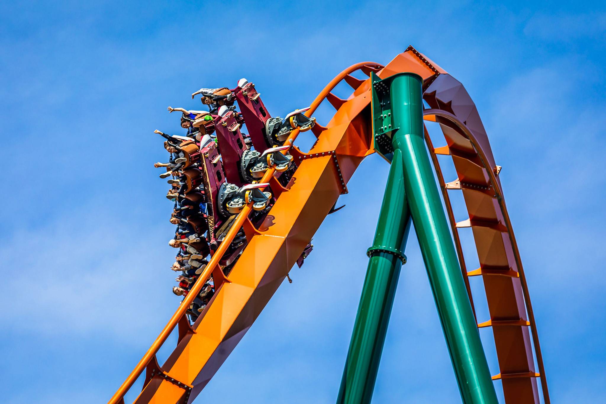 canadas wonderland opening weekend