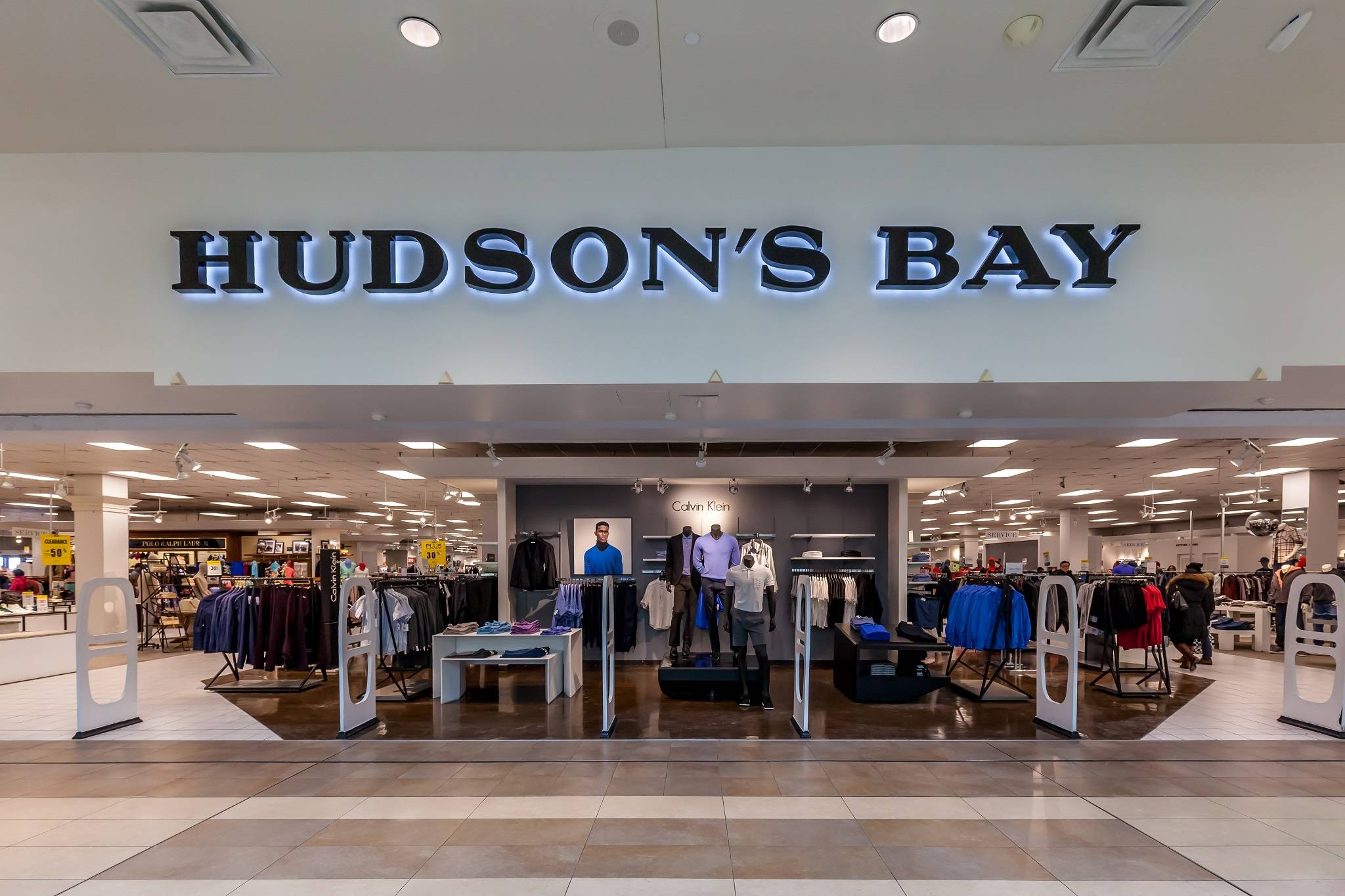 hudsons bay closing ontario