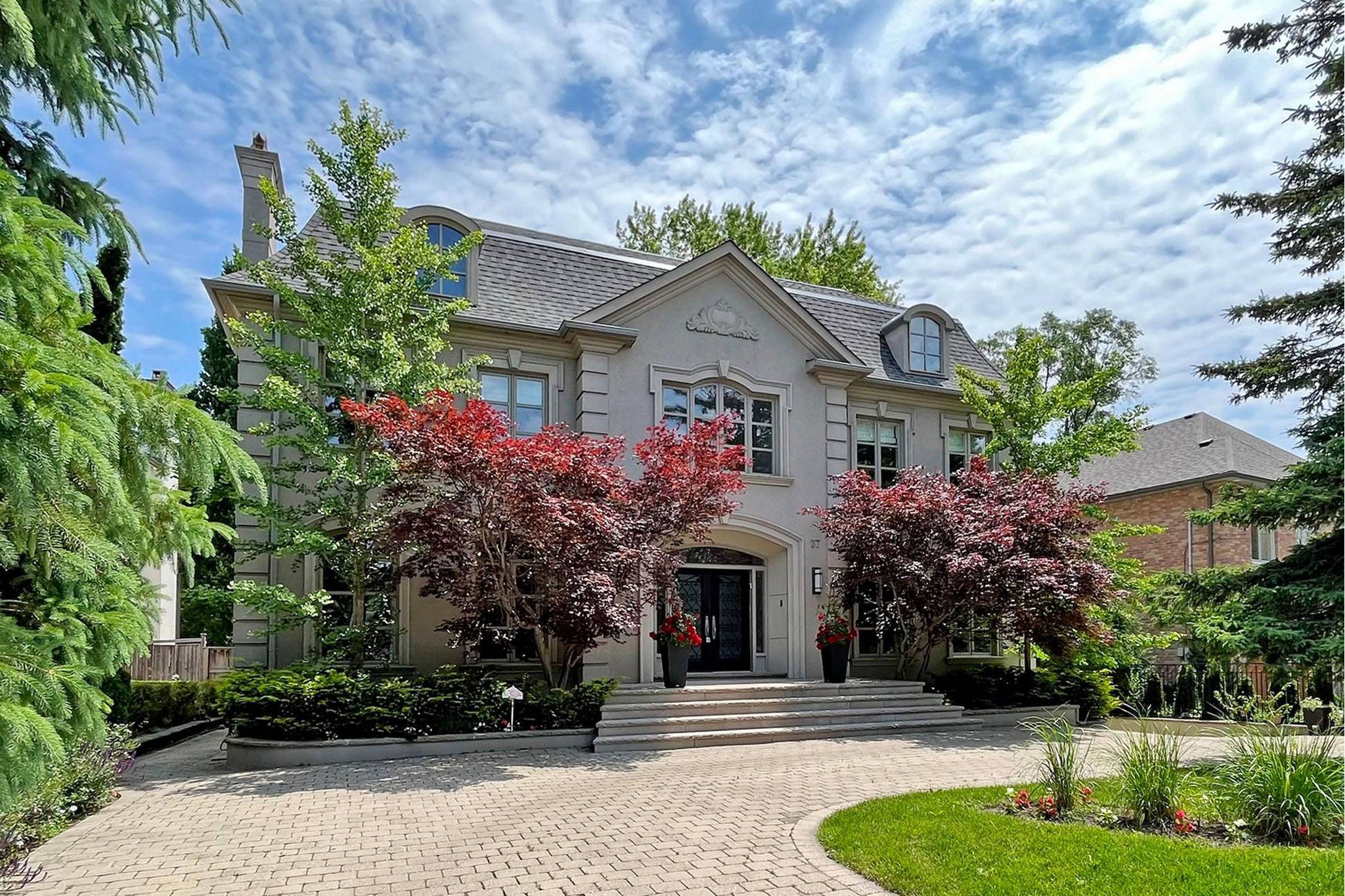 37 rollscourt drive toronto