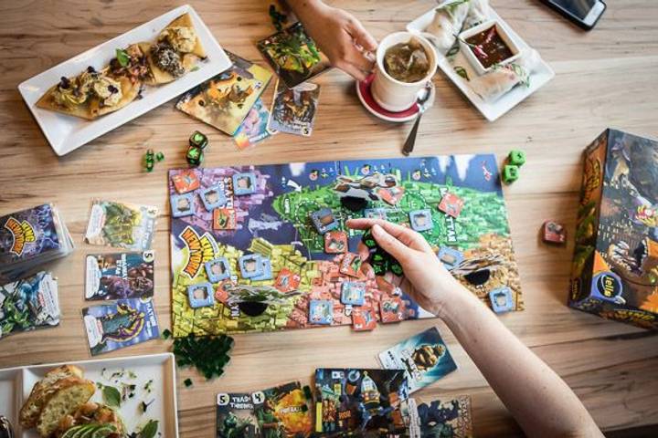 Snakes and Lattes College St.